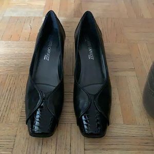 Ladies 1” chunky heel with croc detail